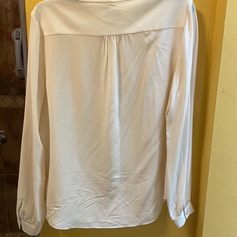 Kate spade ♠️ bow button up blouse! Rare!! - Picture 4 of 4